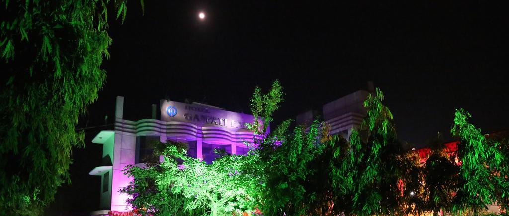 โรงแรมกันพาติพาเลส มถุรา ภายนอก รูปภาพ